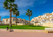 Chalet adosado con terreno en venta en la Calle Garcilaso de la Vega, Torrevieja, ref: TR183512 foto