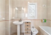 Chalet adosado con terreno en venta en la Calle Garcilaso de la Vega, Torrevieja, ref: TR183512 foto