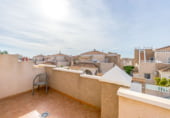 Chalet adosado con terreno en venta en la Calle Garcilaso de la Vega, Torrevieja, ref: TR183512 foto