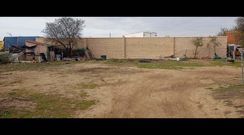 Valladolid - Santovenia de Pisuerga - 670m2