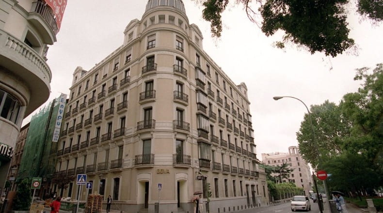 La Coruña - Santiago de Compostela - 3500m2