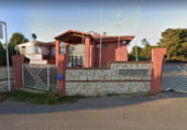 Отдельно стоящий дом с участком на продажу в городе Бенидорм Фото
