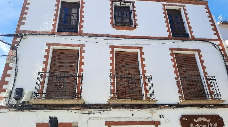 Málaga - El Burgo - 80m2