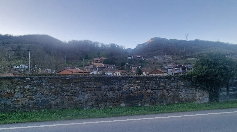 Asturias - Pola de Lena - 451m2