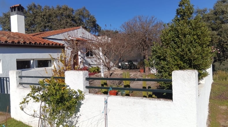Cáceres - Santibáñez el Alto - 8000m2