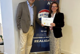 REMAX LAS PALMAS Фото