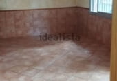 Участок с постройкой на продажу в городе Cornellà de Llobregat Фото