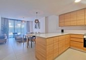 Casa con terreno en venta en la Avenida del Higuerón, Benalmádena, ref: TR230029 foto
