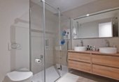 Casa con terreno en venta en la Avenida del Higuerón, Benalmádena, ref: TR230029 foto