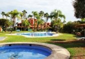 Xalet adossat amb terreny en venda a la Avenida Alpandeire, Marbella, ref.: TR230034 foto