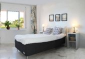 Xalet adossat amb terreny en venda a la Avenida Alpandeire, Marbella, ref.: TR230034 foto