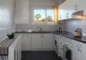 Xalet adossat amb terreny en venda a la Avenida Alpandeire, Marbella, ref.: TR230034 foto
