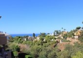 Xalet adossat amb terreny en venda a la Avenida Alpandeire, Marbella, ref.: TR230034 foto
