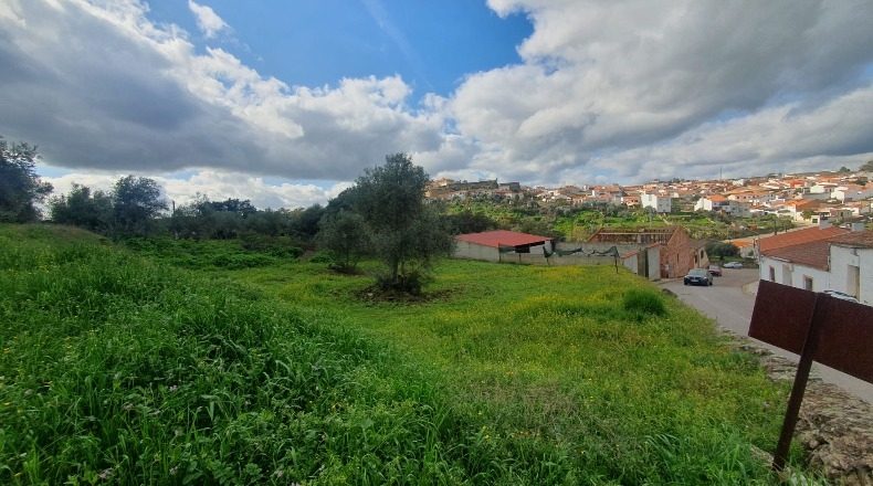 Cáceres - Valencia de Alcántara - 370m2