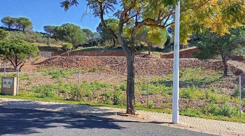 Huelva - Ayamonte - 2600m2