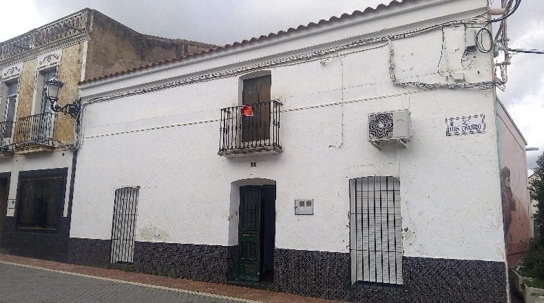 Badajoz - La Roca de la Sierra - 300m2