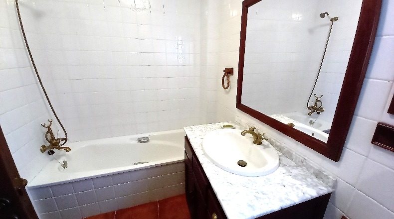 Málaga - Casares - 112000m2