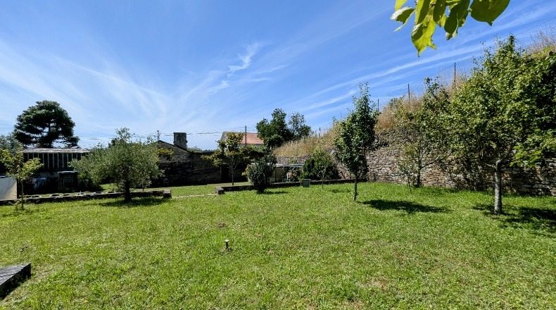 La Coruña - Valdoviño - 9500m2