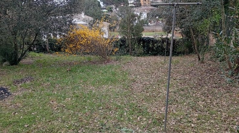 Girona - Vilobí d'Onyar - 807m2