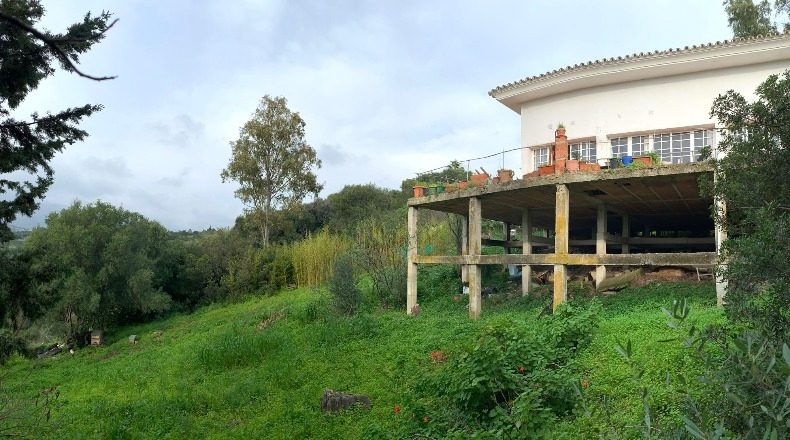 Málaga - Estepona - 2560m2