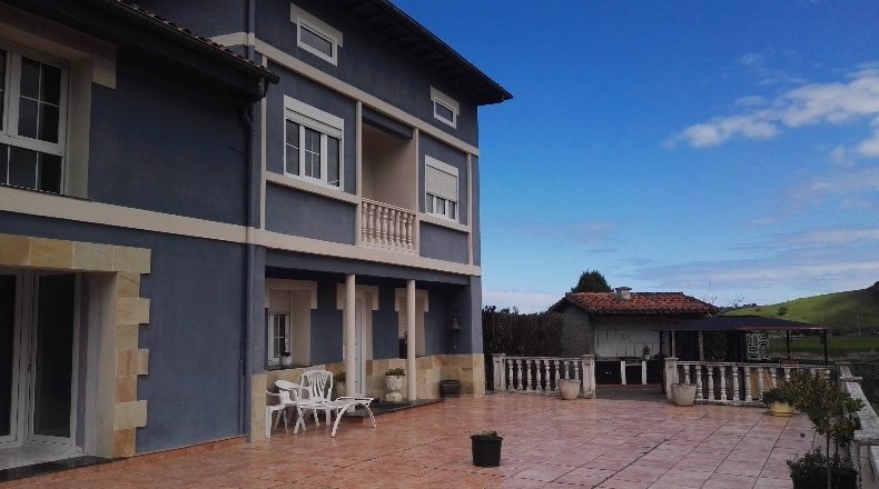Cantabria - San Vicente de la Barquera - 2333m2