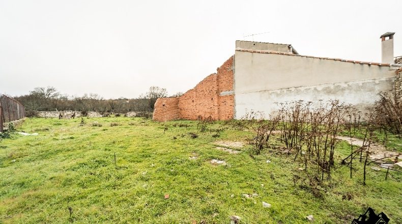 Сеговия - Torre Val de San Pedro - 827m2