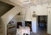 Участок с постройкой на продажу в городе Хаэн Фото