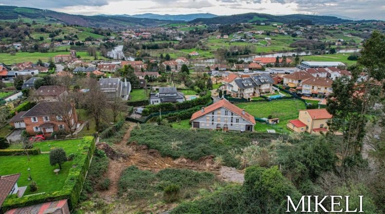 Cantabria - Urbanización La Mina - 1747m2
