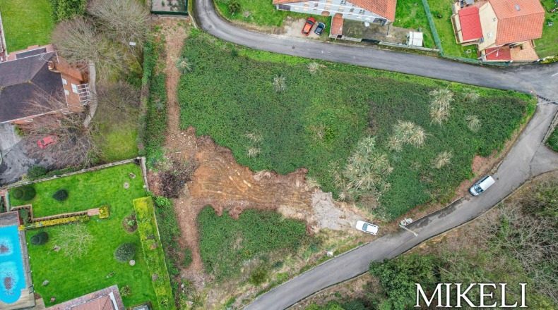 Cantabria - Urbanización La Mina - 1747m2