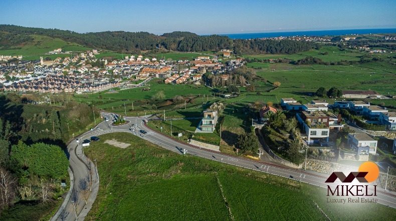Cantabria - Santa Cruz de Bezana - 1552m2