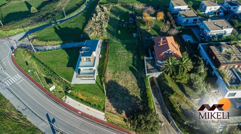 Cantabria - Santa Cruz de Bezana - 1552m2