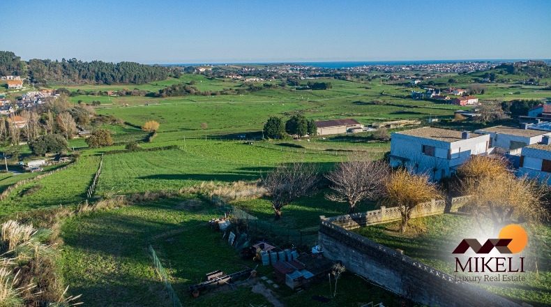 Cantabria - Santa Cruz de Bezana - 1552m2
