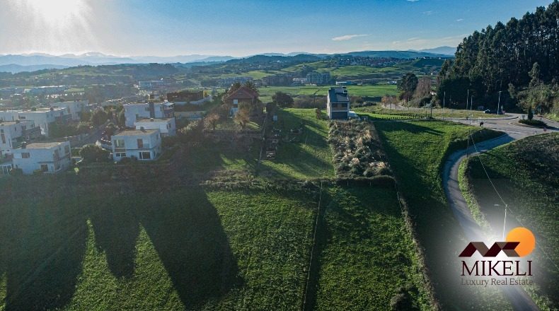Cantabria - Santa Cruz de Bezana - 1552m2