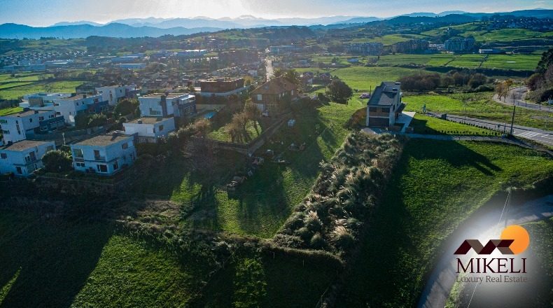 Cantabria - Santa Cruz de Bezana - 1552m2