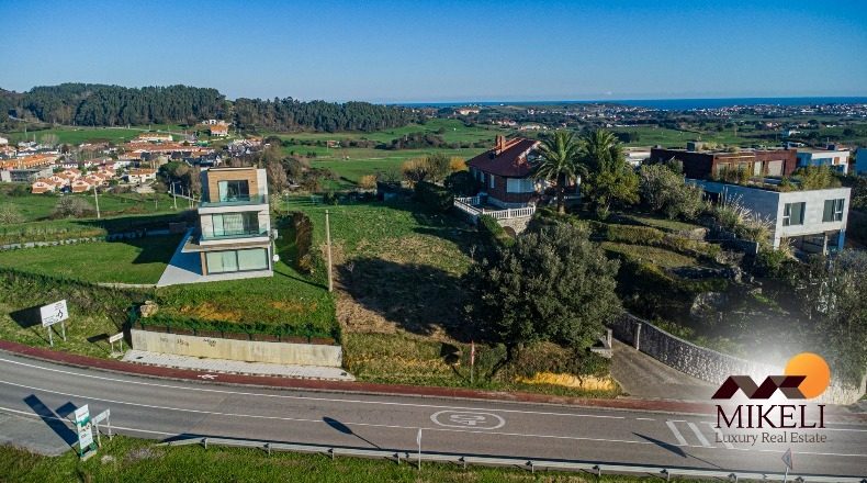 Cantabria - Santa Cruz de Bezana - 1552m2