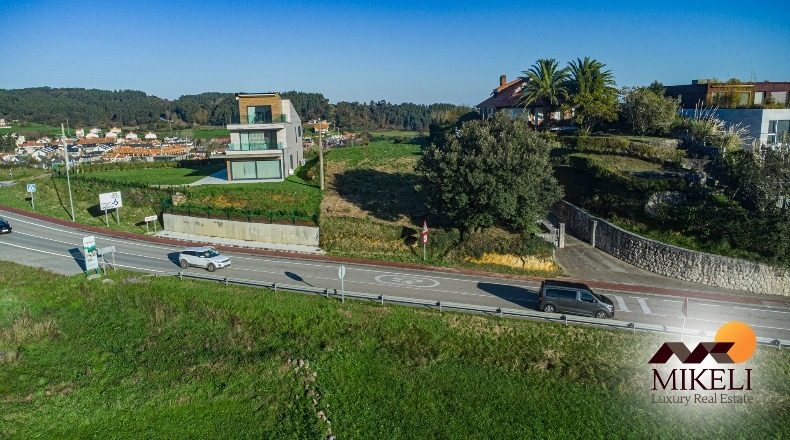Cantabria - Santa Cruz de Bezana - 1552m2