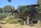Загородный дом с участком на продажу в городе Candeleda Фото