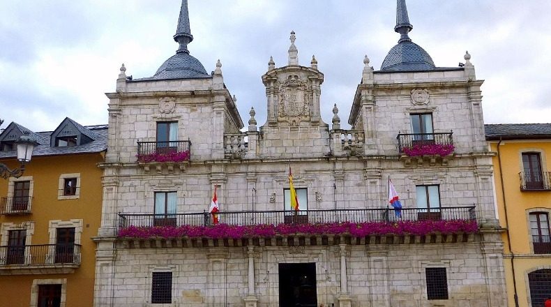 León - Ponferrada - 1754m2