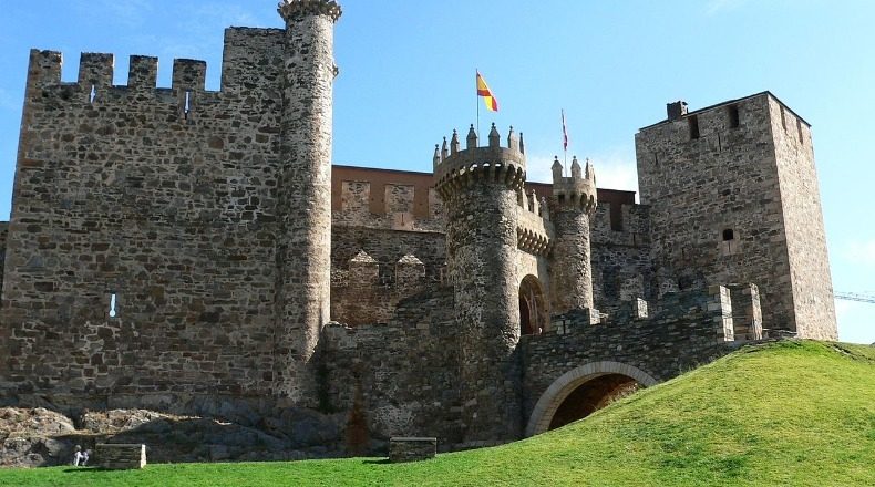 León - Ponferrada - 1754m2