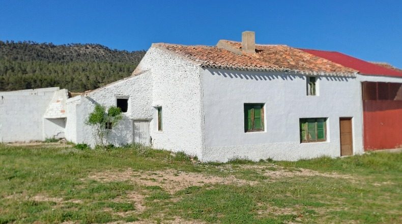 Albacete - Elche de la Sierra - 600000m2