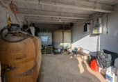 Загородный дом с участком на продажу в городе Хаэн Фото