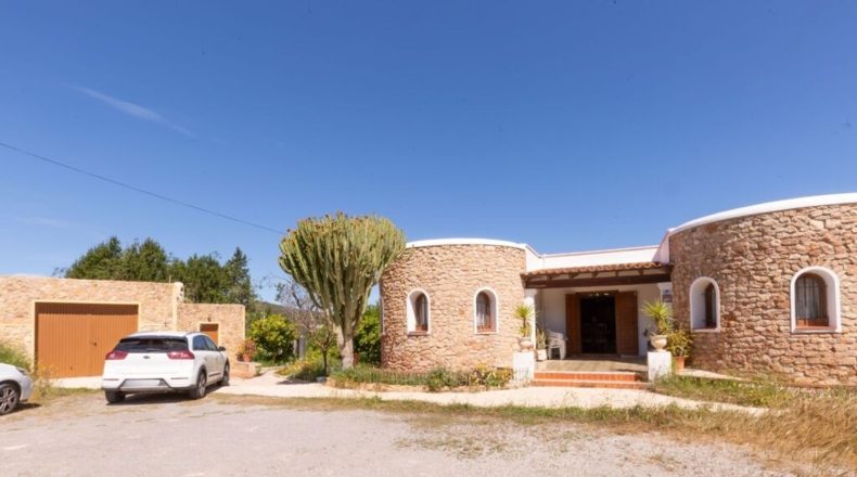 Balearic Islands - Puig de sa Roca - 11000m2