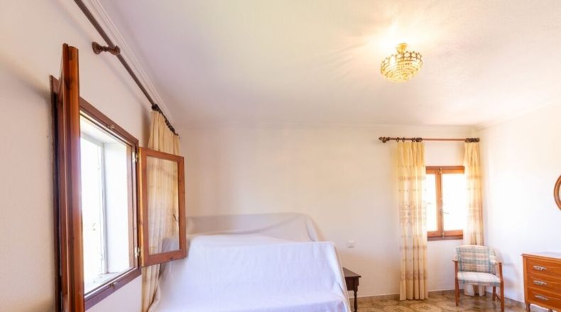 Balearic Islands - Puig de sa Roca - 11000m2