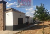 Chalet independiente con terreno en venta en la Camino Sancho Rey, Ciudad Real, ref: TR325863 foto