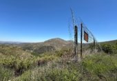 Земля на продажу у города Güéjar Sierra Фото