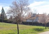 Городская земля под застройку на продажу у города Витория Фото