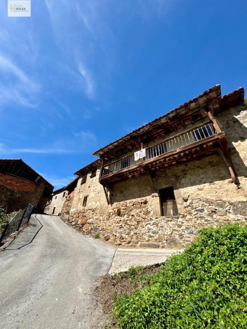 Casa de pueblo con terreno en venta en la España, Camaleño, TR337545