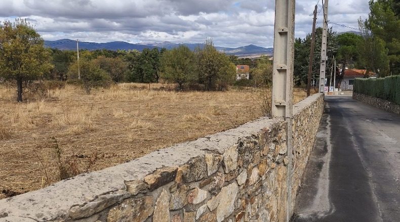 Мадрид - Manjirón - 12000m2