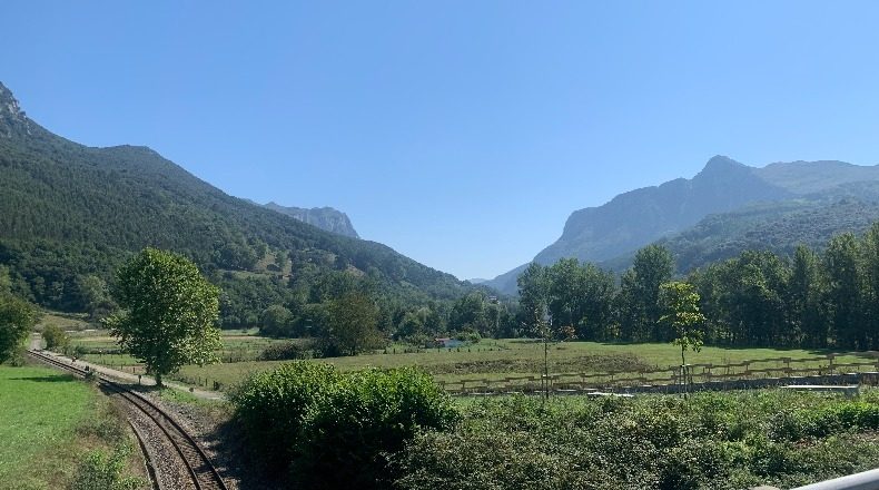 Cantabria - Рамалес-де-ла-Виктория - 2035m2