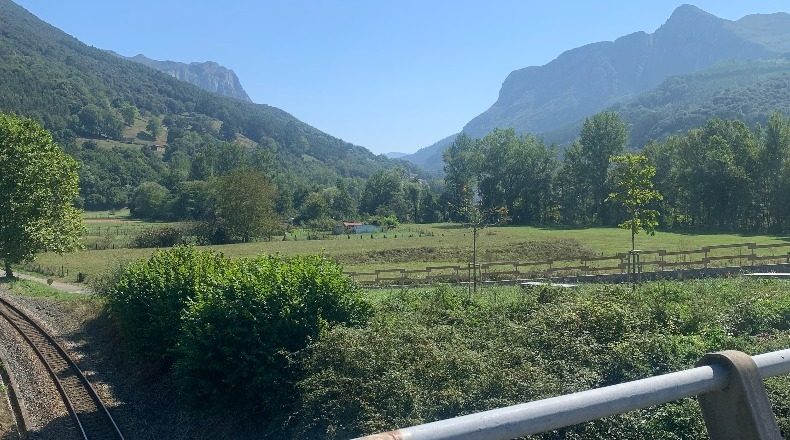 Cantabria - Рамалес-де-ла-Виктория - 2035m2